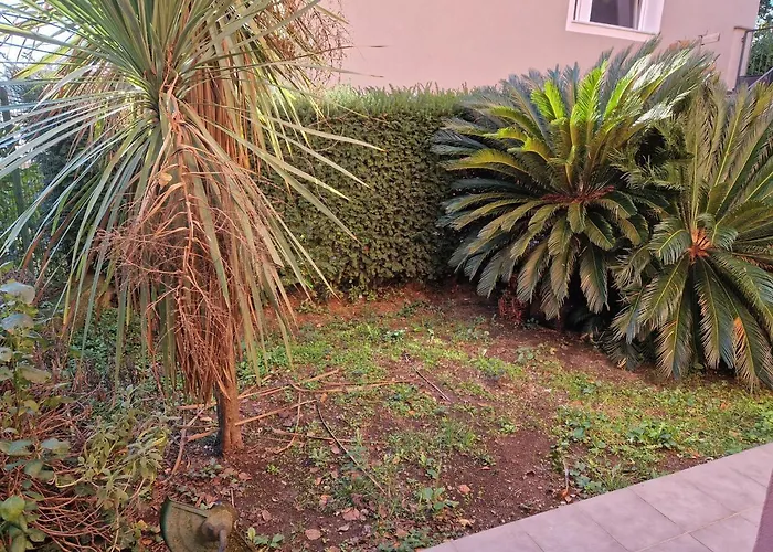 La Casa Sull\'Argine