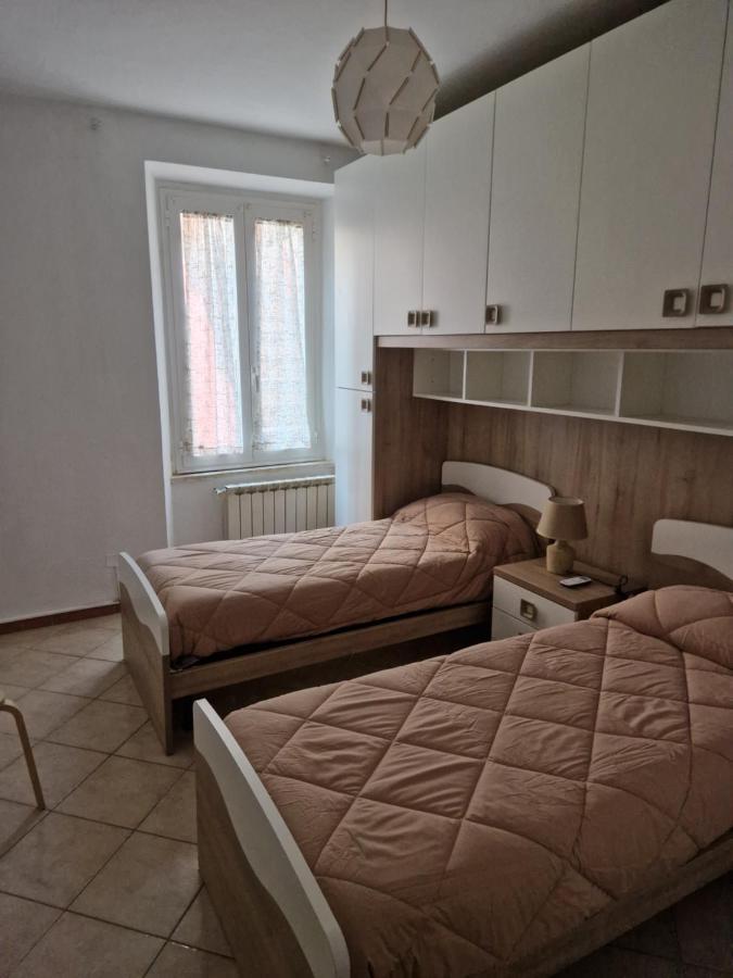 La Casa Sull'argine Apartamento Sarzana